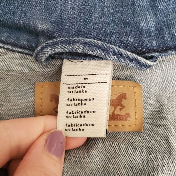 Levi's Ombre Denim Jacket Vest Women's Size Medium - Picture 4 of 7